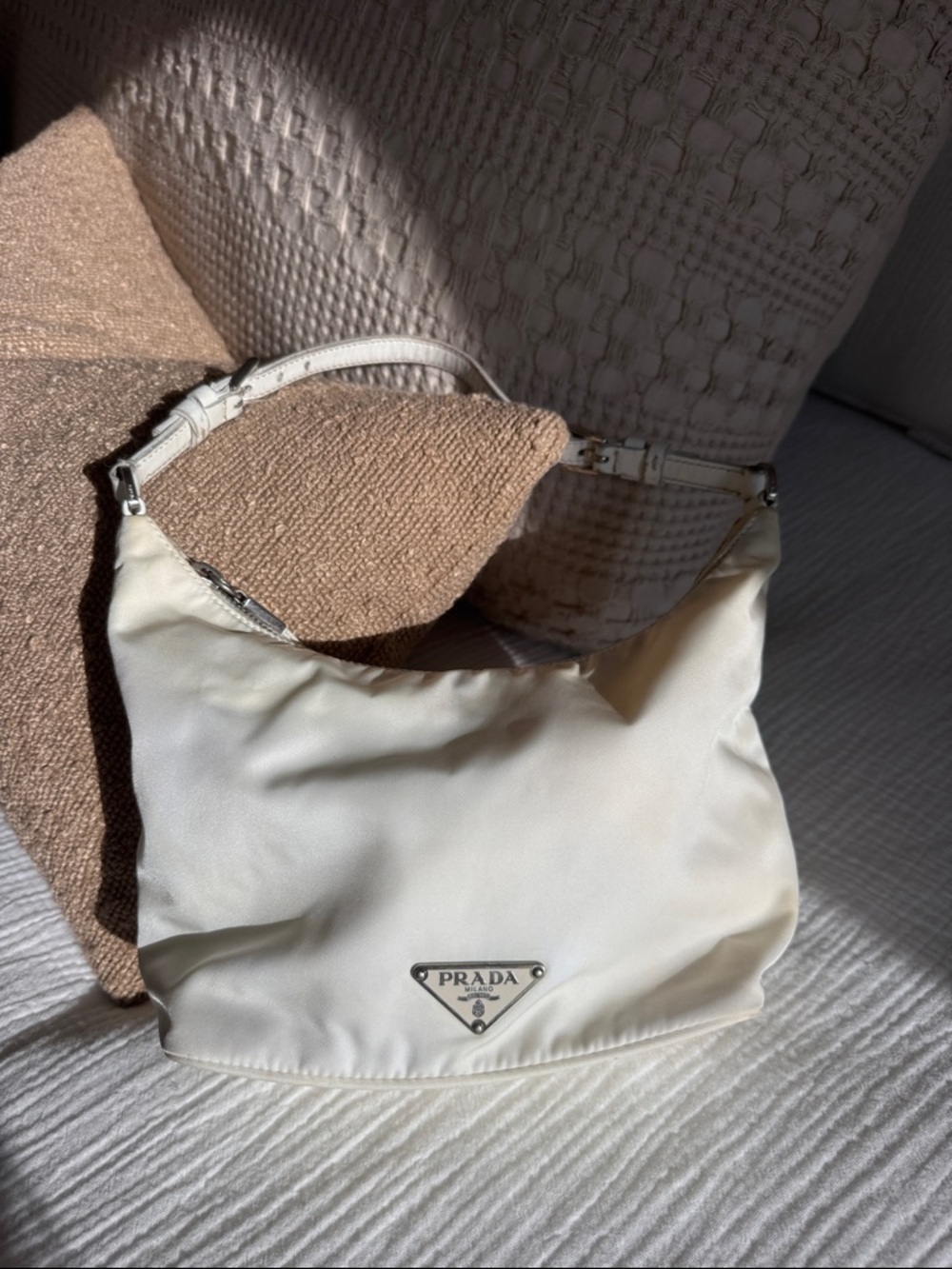 Prada Re-Edition White Nylon Mini Shoulder Bag Authenticated - Picture 11 of 15